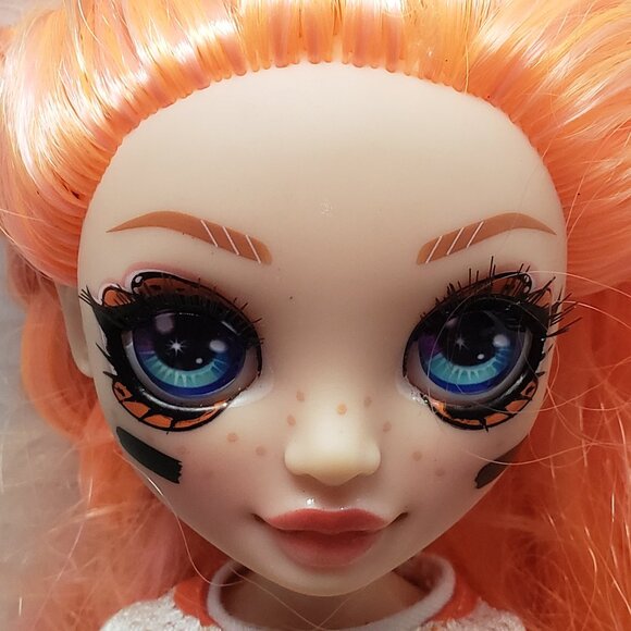 Rainbow High Doll Cheer Poppy Rowan - Picture 2 of 7